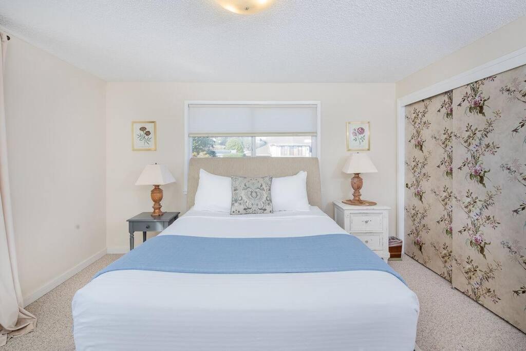 Ocean View Village Condo With Trails To Beaches 特立尼达 外观 照片