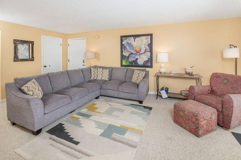 Ocean View Village Condo With Trails To Beaches 特立尼达 外观 照片